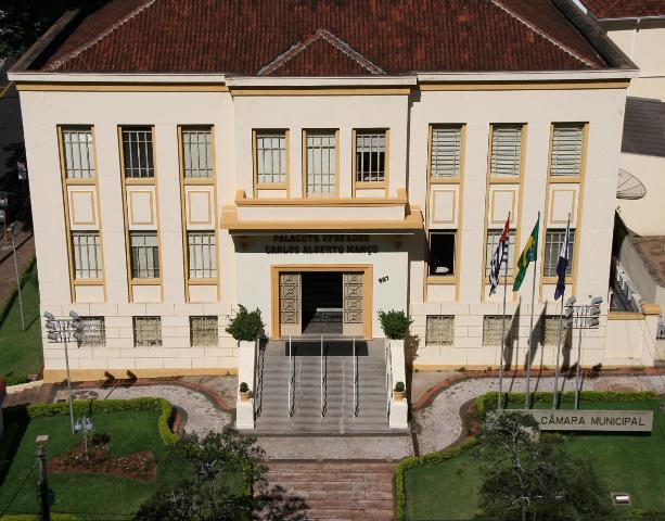 Em Sessão Extraordinária, Câmara Municipal aprova aumento de subsídios