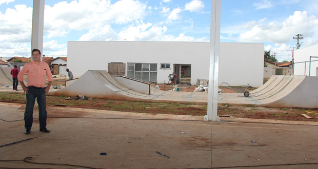 Simioni fiscaliza andamento de todas as obras em Araraquara