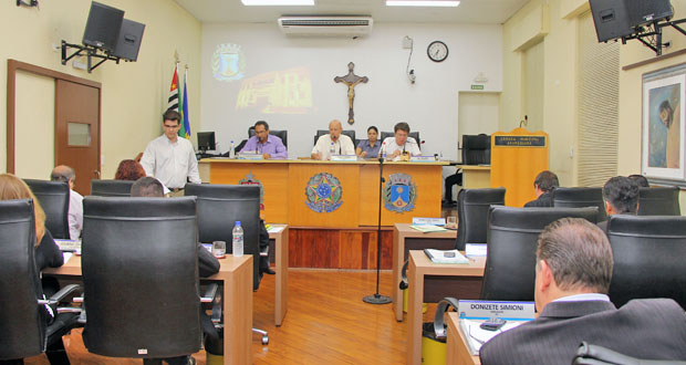 Câmara Municipal aprova recursos para entidades sociais e carnaval (com vídeo)