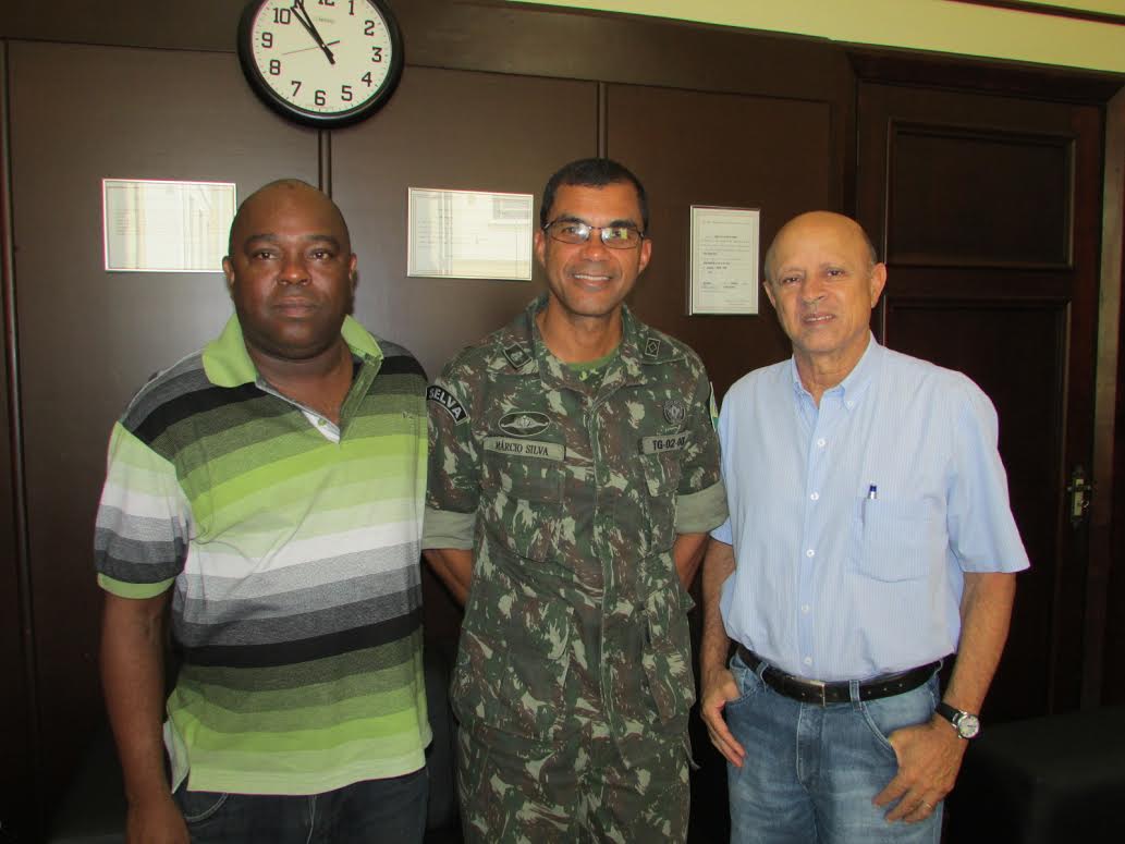 Chediek recebe novo instrutor do Tiro de Guerra