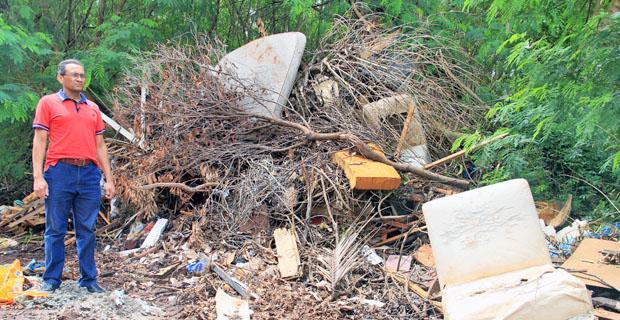 Pastor Raimundo flagra bolsão de lixo clandestino atrás de espaço regular no Santa Lúcia