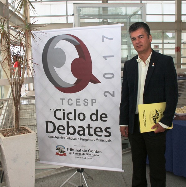 Yashuda participa de ciclo de debates promovido pelo TCE-SP