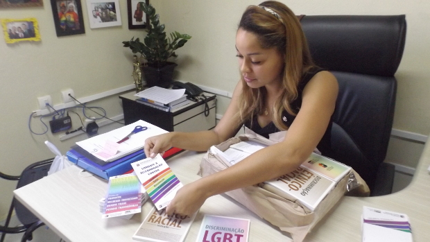Informações sobre direitos e combate a discriminação racial e LGBT disponíveis para todos