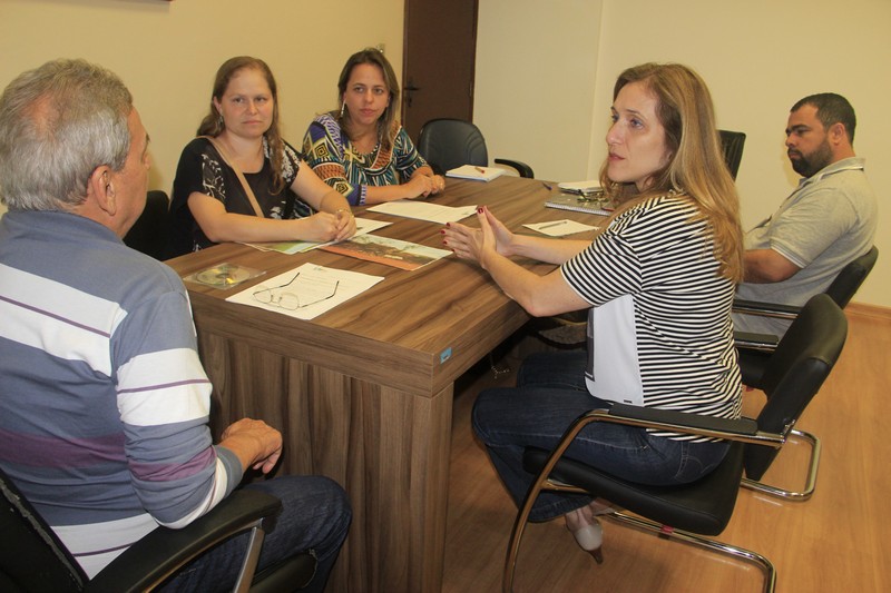 Moradores da Chácara Flora pedem atenção do Daae para problemas ambientais na região
