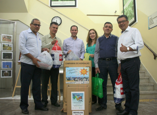 Vereadores participam da Campanha do Agasalho