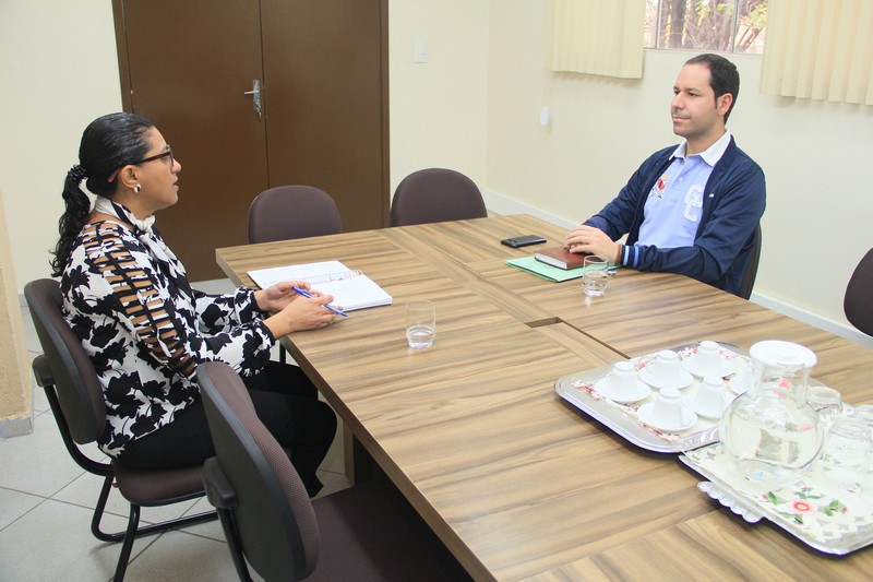 Semana de Conscientização da Alimentação Saudável: Roger Mendes busca parcerias para promover programação de eventos