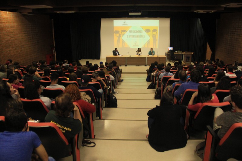 Encontro na Unesp de Araraquara debate o jovem na política