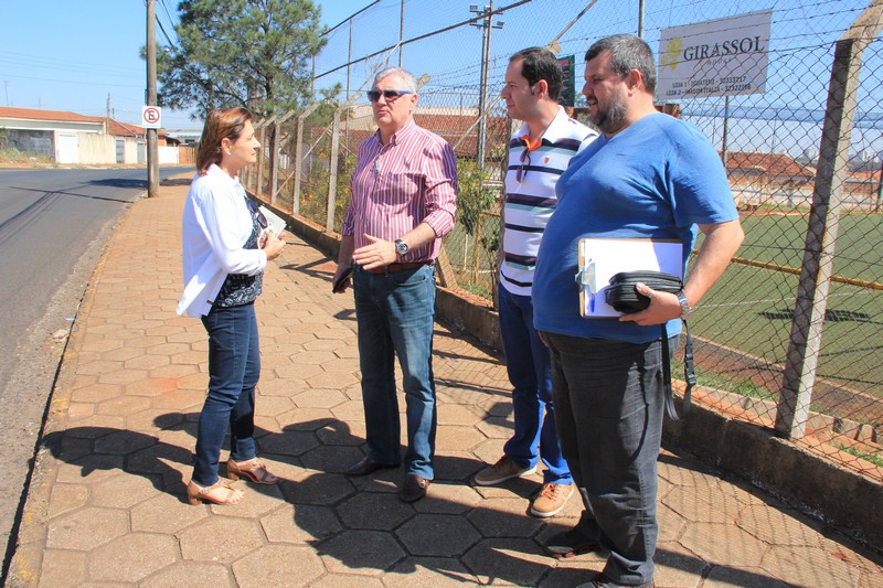 Roger Mendes solicita melhorias no Jardim Martinez