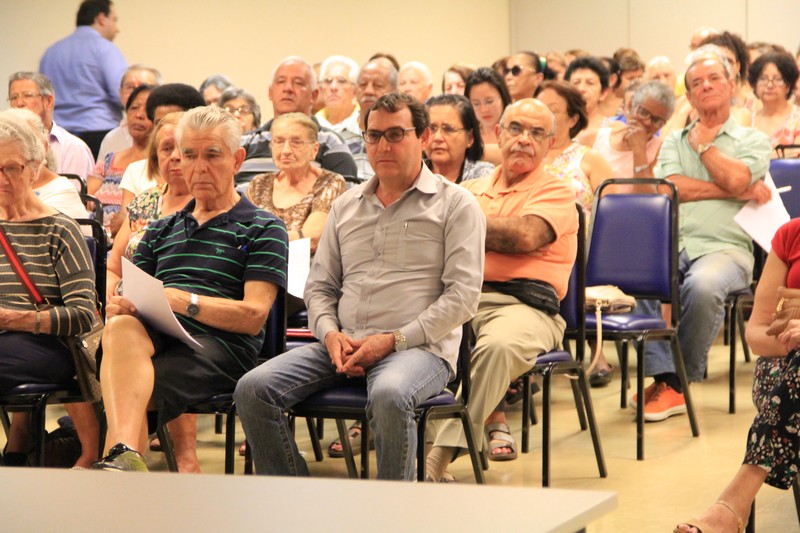 Pré-Conferência do Idoso atrai centenas de pessoas ligadas à causa