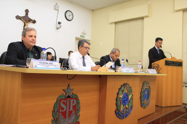 Em primeira votação, Câmara Municipal aprova Refis 2017