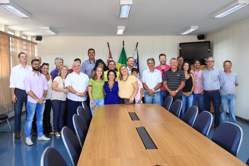 Entra em vigor lei que reduz em 50% o valor da multa para podas drásticas de árvore