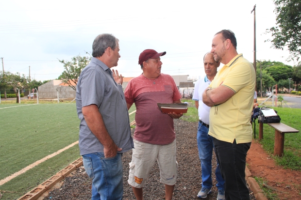 Edson Hel apresenta demandas do Jardim Martinez ao prefeito Edinho Silva