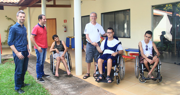 Roger Mendes e Rafael de Angeli articulam solução para problemas de entidade assistencial