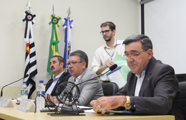 Habitação popular será debatida na Câmara Municipal nesta segunda-feira