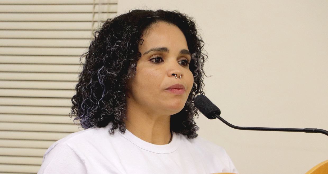 Merendeira fala sobre desmonte, negligências e assédio moral a servidoras