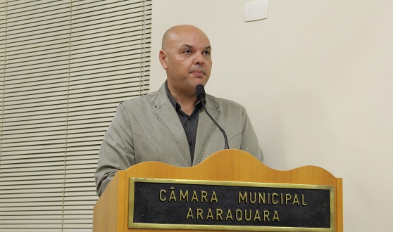 10 anos de TV comunitária é tema de Tribuna Popular
