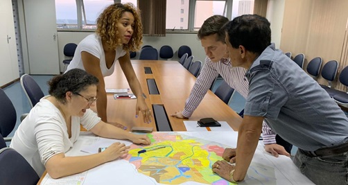 Reunião discute novos empreendimentos e melhorias no desenvolvimento urbano