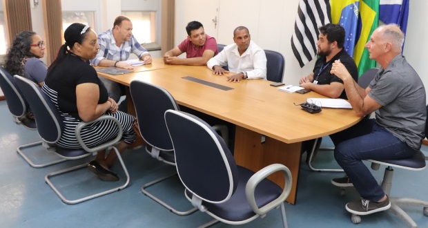 Cruzamento da Galileu Galilei com a Albert Einstein ganhará semáforo