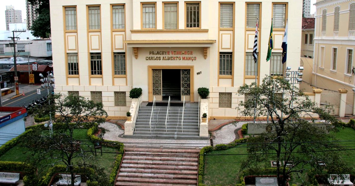 Pauta da 63ª Sessão Ordinária tem projetos sobre educação e alienação de imóveis