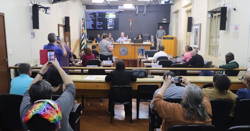 Câmara de Araraquara aprova reposição da inflação nos salários dos servidores municipais
