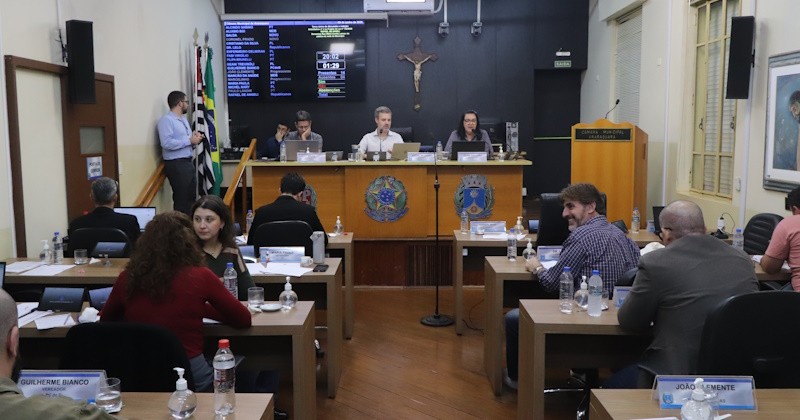 Câmara aprova projeto que assegura direitos a candidatos com diabetes tipo 1 em concursos públicos